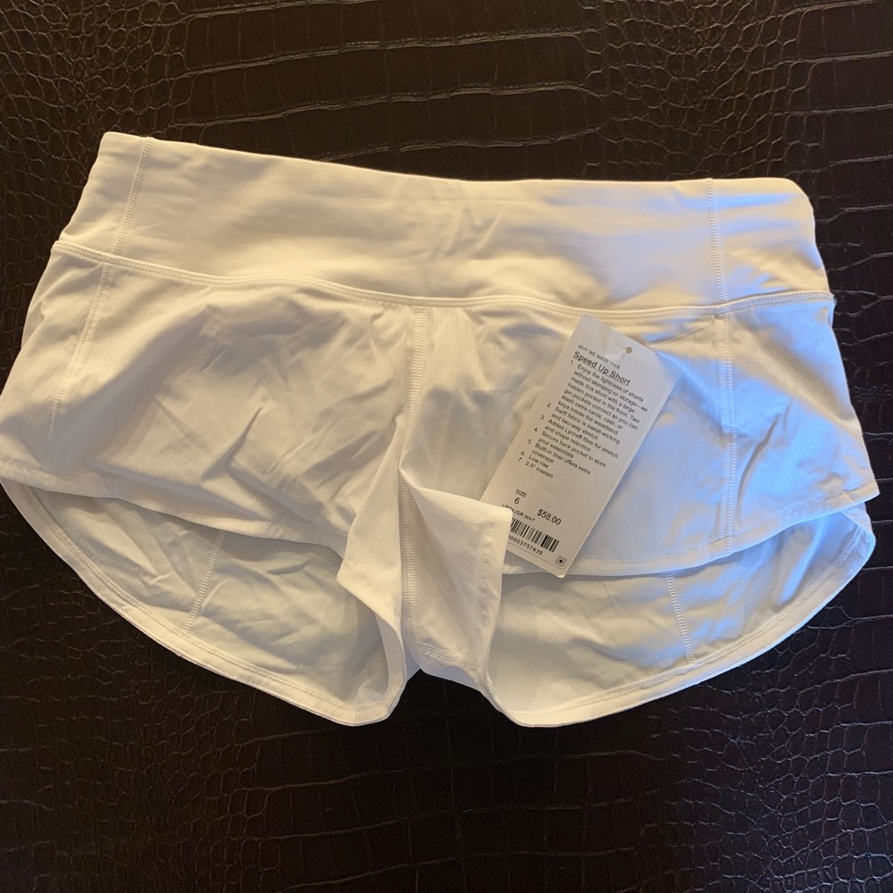 LULULEMON Speed Up Short